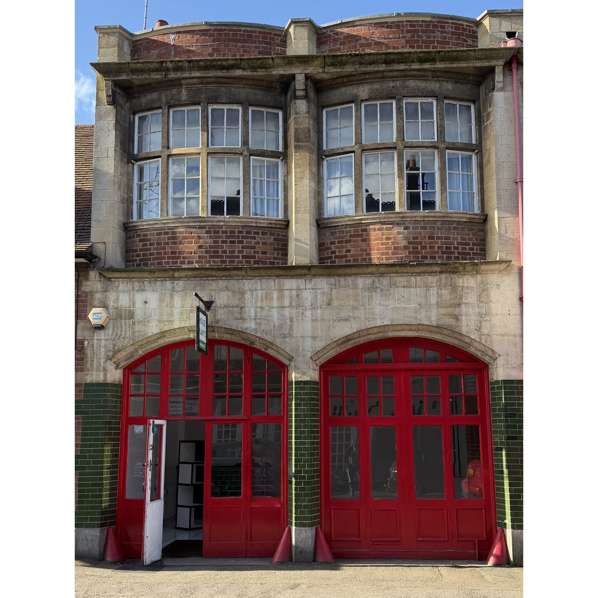 Shop front of Wool Zone
