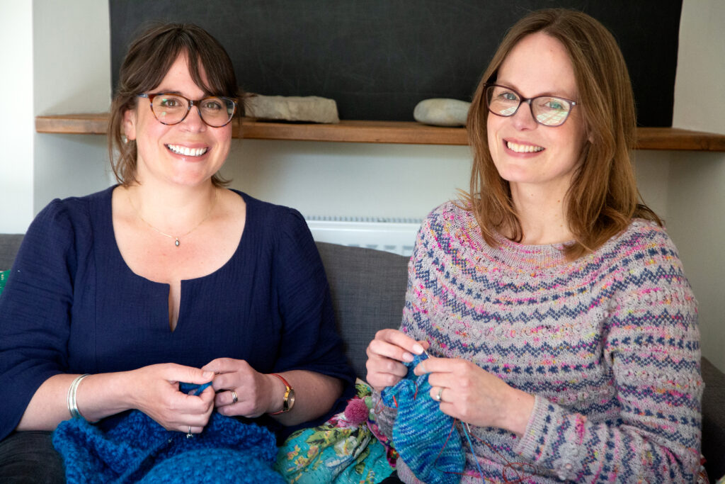 Dr Paula Redmond (left) and Dr Mia Hobbs (right) knitting.